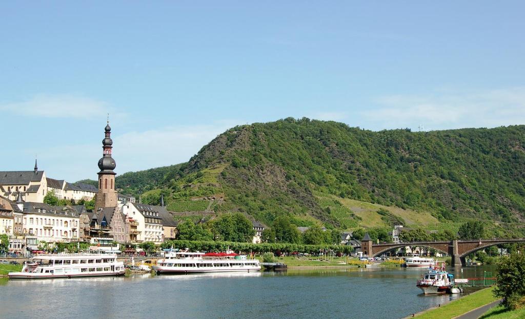 Flair Hotel Am Rosenhuegel - Garni Cochem Exterior photo